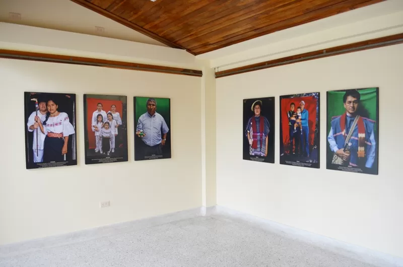 Muestra de fotos del Museo Nacional, expuestas en Tame.
